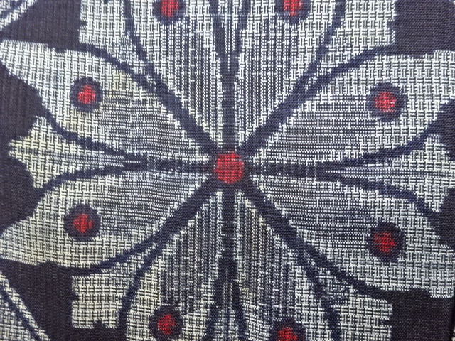 JAPANESE ANTIQUE KIMONO / SILK / OSHIMA TSUMUGI / DOROZOME / WOVEN RHOMBUS & FLORAL PATTERN